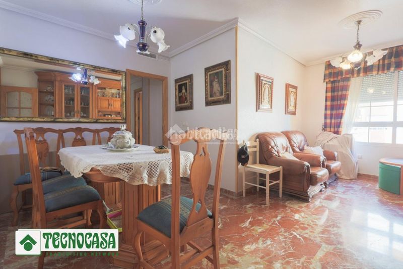 Foto d28bbf07-c94e-42c1-ae46-2afb861d2b16. Pis a Adra