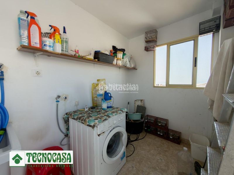 Foto c1171ee5-0b6c-4397-9ad4-4d243466a331. Casa aparellada a Adra