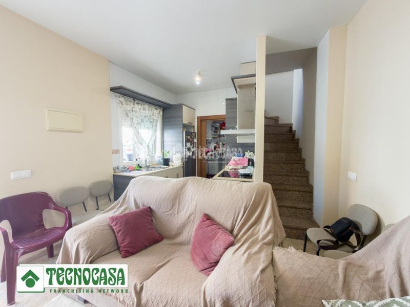 Foto dd2ef434-a363-4858-89cf-2f3ab0182aca. Casa aparellada a Adra