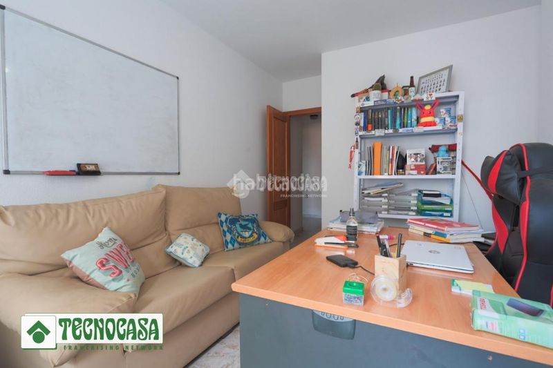 Foto 3ba7bfdc-b218-4b7b-b94b-a567d8ab4dd7. Pis a Adra