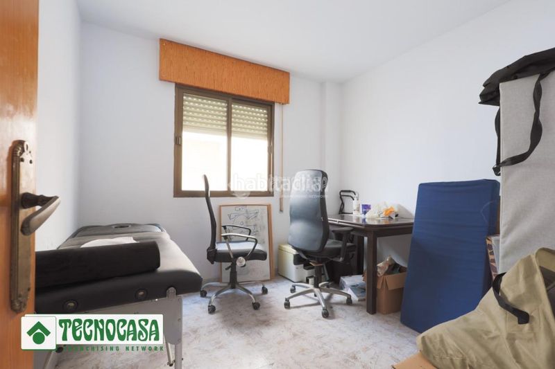 Foto 83121f32-12c2-4f60-8b58-8b13a1958cc1. Pis a Adra