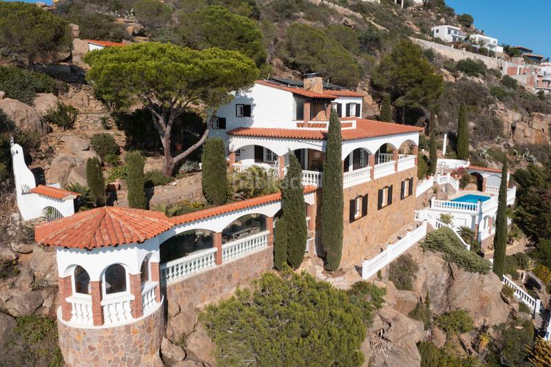 Foto 3385a127-8c3c-4d65-866d-edb7f74c0d9d. Haus mit heizung parking pool in Puig Rom-Canyelles-Almadrava Roses