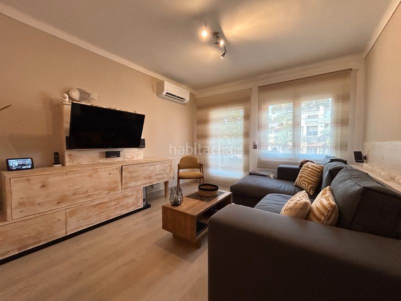 Foto 20781b3d-6816-494e-83f0-a200e564c6a3. Appartement avec chauffage parking dans Centre Roses