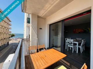 Apartament  Carrer la llotja. Apartamento con licencia turística y parking en roses