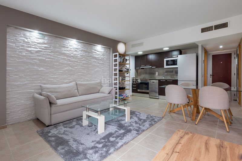 Foto 40104f27-b201-40ce-9ca9-9f55167164e8. Apartament amb aparcament piscina a Santa Margarida Roses