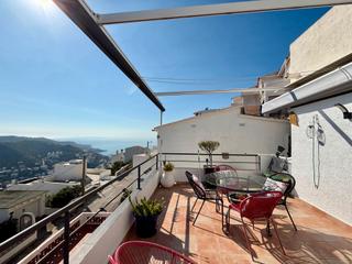 Casa  Carrer de la pujada del puig rom. Magnífica casa de 3 habitaciones con piscina y vistas al mar