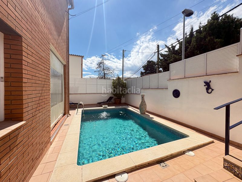 Foto ddf80268-a1e3-4e4c-bbfd-6f5a7e98c1a4. Xalet amb calefacció aparcament piscina a Els Grecs-Mas Oliva Roses
