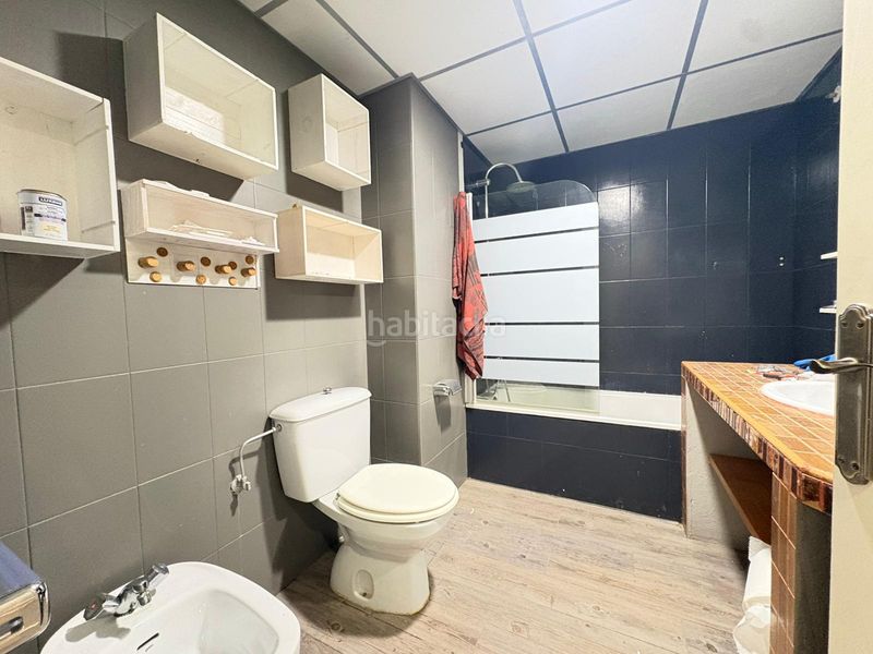 Foto 12d7c3c7-4e0d-4969-9b65-5cea3e9c9df0. Apartament a Centre Roses