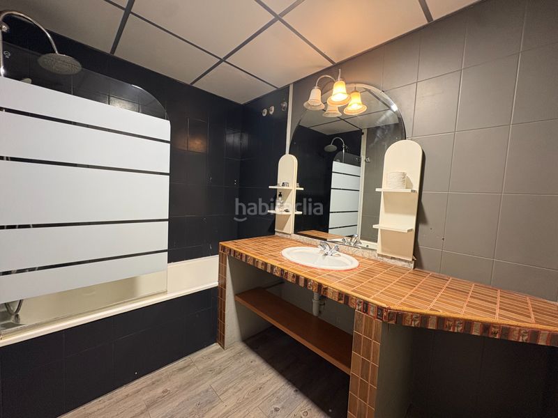 Foto b72e3c2d-6b65-43c5-9d02-dcc4a193d11a. Apartament a Centre Roses