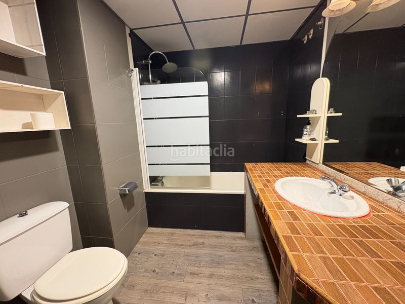 Foto d5de88b1-42cd-45d4-ad41-584268f6605b. Apartament a Centre Roses