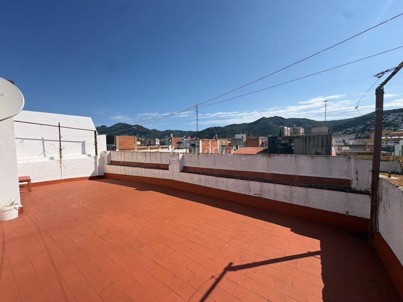 Foto caea8e12-1374-4f5e-ae51-cc0195f37468. Apartament a Centre Roses