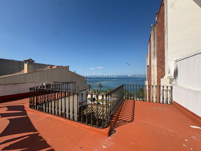 Foto f6e4a817-cc7f-4994-89d8-a5961fab3aa6. Apartament a Centre Roses