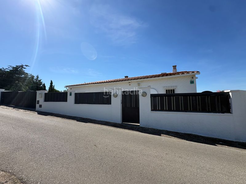 Foto a61a7e7d-ee33-46c1-a164-f3c6cd4afced. Casa amb xemeneia calefacció aparcament piscina a Roses