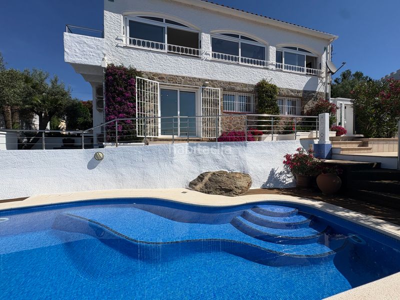 Foto de9dfab5-5857-46e9-939c-1421ef76efbf. Casa amb xemeneia calefacció aparcament piscina a Roses