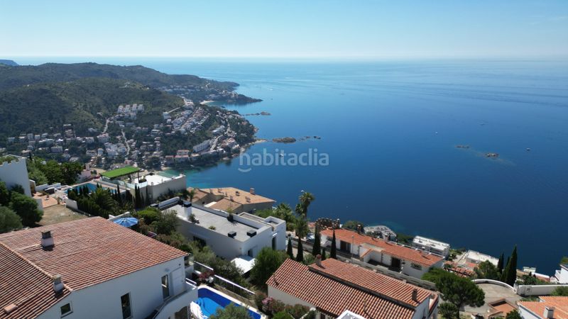Foto e1d168f0-a64f-4dcb-8886-9ec589ac0e2d. Casa amb xemeneia calefacció aparcament piscina a Roses