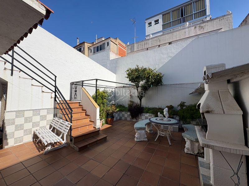 Foto aa4cf3ce-470b-4e87-b2fd-e34a1fbbaca0. Casa adossada amb calefacció aparcament a Centre Roses