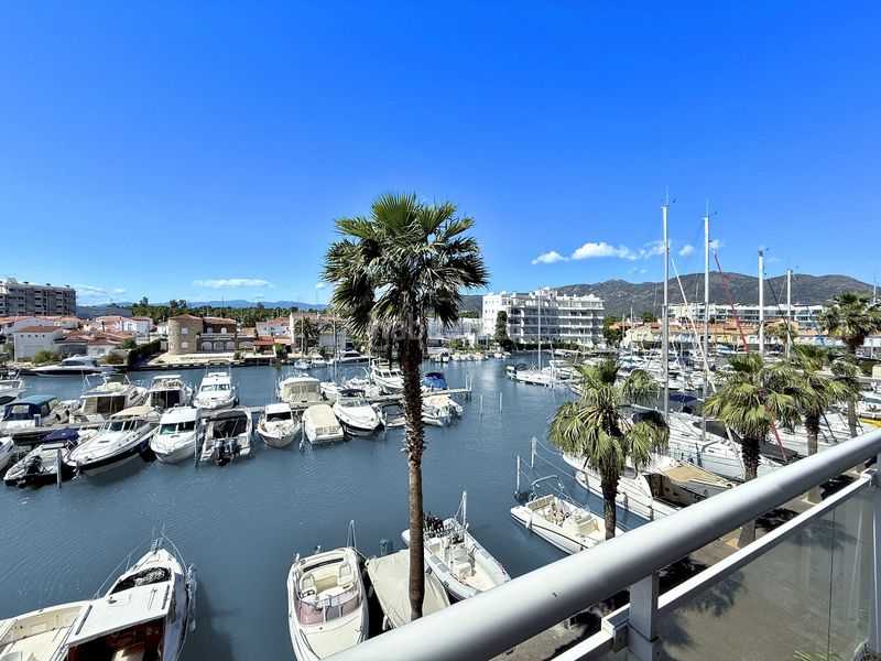 Foto 8f56e820-ff58-46a9-8b3d-78d0bbde6ea5. Apartament amb piscina a Santa Margarida Roses