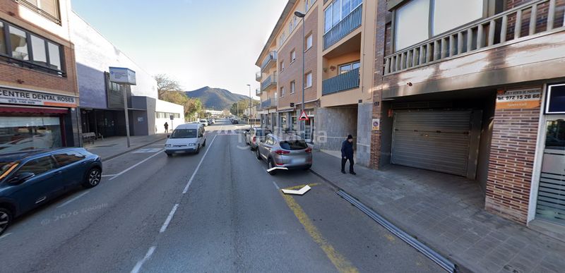 Foto 79ba35e0-f2a3-400c-974c-8073b1ba83e5. Aparcament cotxe a Centre Roses
