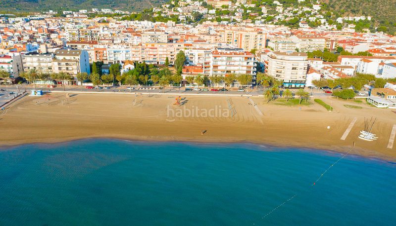 Foto 7bd5f1d2-4c0f-4784-a728-f1c7749fe8ee. Apartament amb calefacció aparcament a Centre Roses