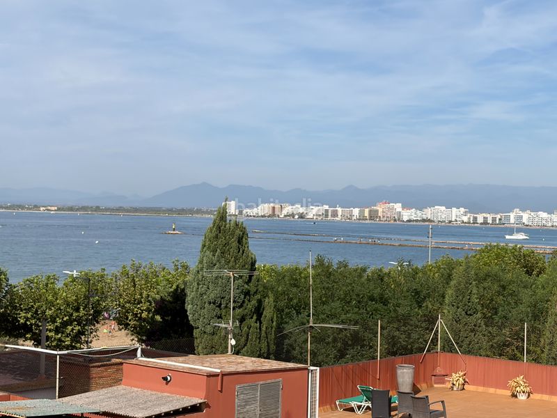 Foto d33a88bb-ba6f-4b2c-bfa8-d7ed01043387. Apartament amb calefacció aparcament a Centre Roses