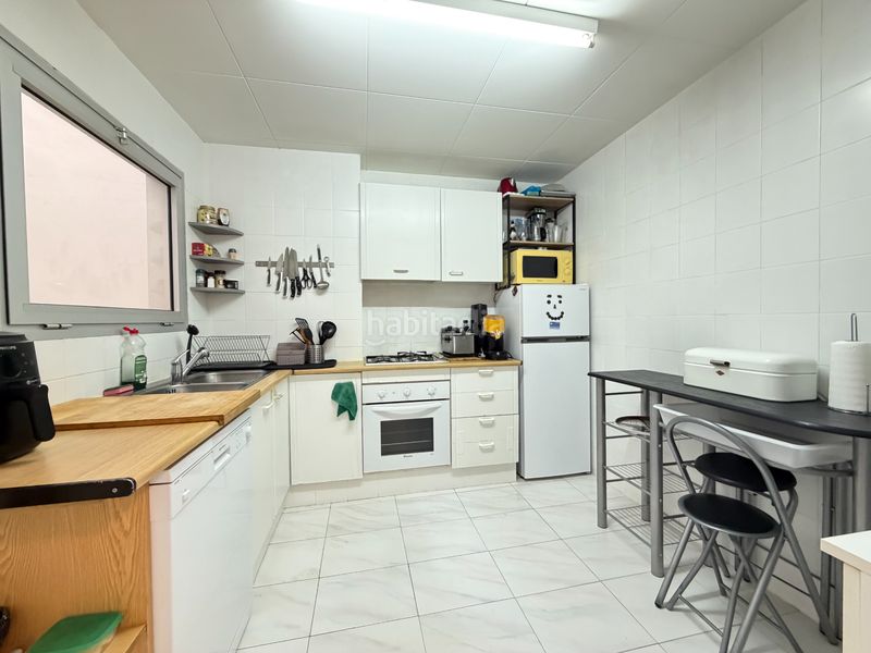 Foto 46e432ad-3347-46ed-83fc-73a93c696883. Apartament a Centre Roses