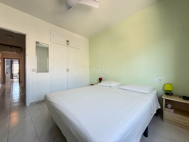 Foto adb1fc07-3594-4234-8d95-0fce7306b3a8. Apartament a Centre Roses