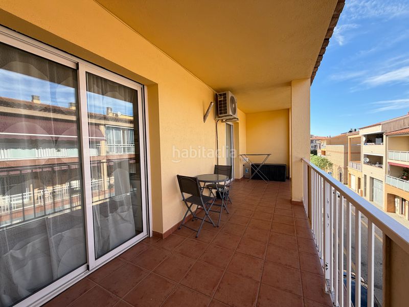 Foto ff5654c3-4bee-4745-93e4-0e48961c1b3f. Apartament amb calefacció a Centre Roses