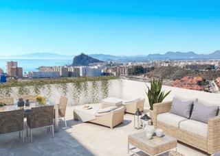 Piso en El Hornillo. Vivienda en residencial de lujo aguilas