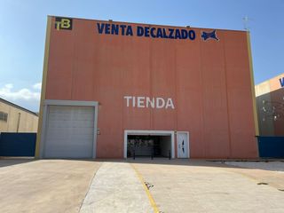 Bâtiment à usage industriel à Totana. Nave a la venta en totana