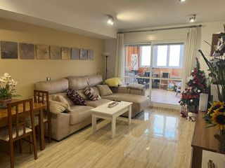 Penthouse in Sutullena. Atico a la venta en alameda de cervantes