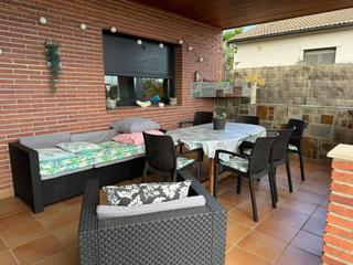 Chalet à Sant Pere de Vilamajor. Chalet en venta en sant pere de vilamajor, 5 dormitorios.