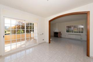 Casa en Llinars del Vallès. Casa en venta en can boatell, 4 dormitorios.
