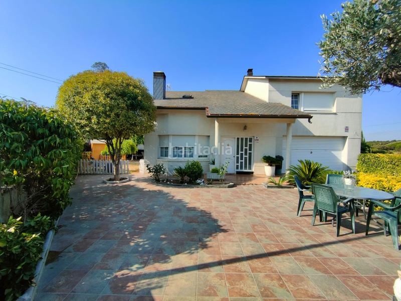 Foto 0d9acbab-ae6e-429e-a234-081e54117dd2. Casa  en venta en llinars del valles, 5 dormitorios. en Llinars del Vallès