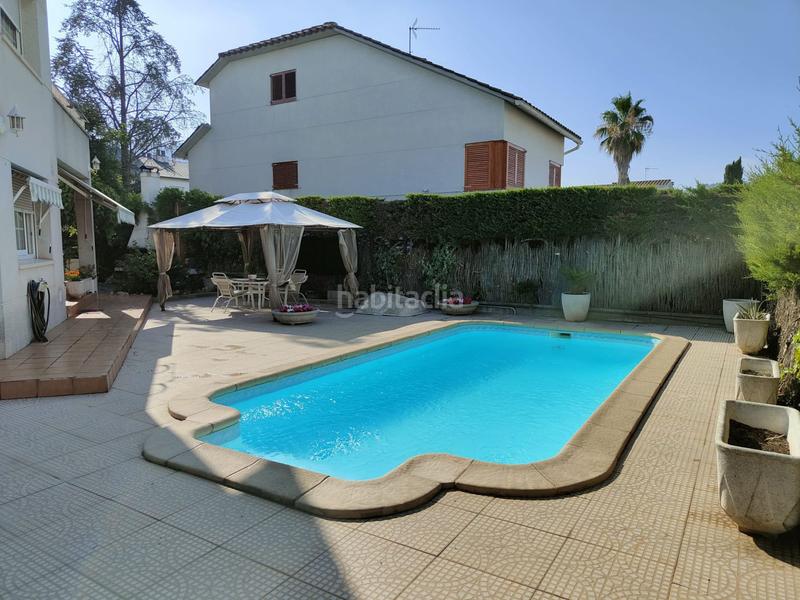 Foto 53bcdb96-5314-4c19-ac54-c7a15fd31a35. Casa  en venta en llinars del valles, 5 dormitorios. en Llinars del Vallès