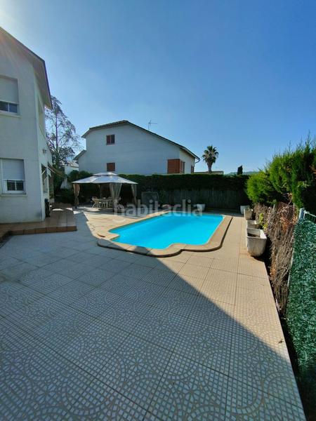 Foto 6f8a99a6-8d11-453a-9112-a65a0a8a781b. Casa  en venta en llinars del valles, 5 dormitorios. en Llinars del Vallès