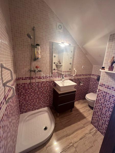 Foto af7f016d-8bcc-495c-858c-50d462a31acb. Casa  en venta en llinars del valles, 5 dormitorios. en Llinars del Vallès