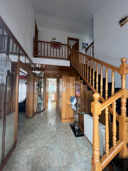 Foto b6455177-d6eb-4aad-86a7-80b53ec84b6e. Casa  en venta en llinars del valles, 5 dormitorios. en Llinars del Vallès