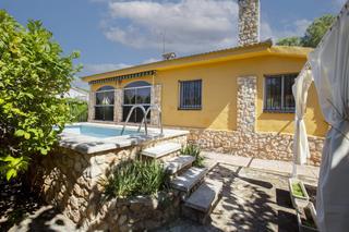 Casa a Creixell. Casa en venta en la coma, 3 dormitorios.