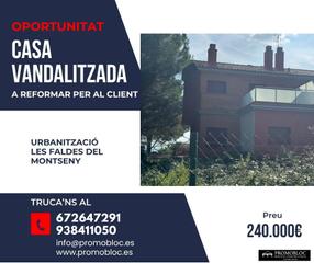 Casa in Cànoves i Samalús. Casa en venta en urbanización mirador del montseny.