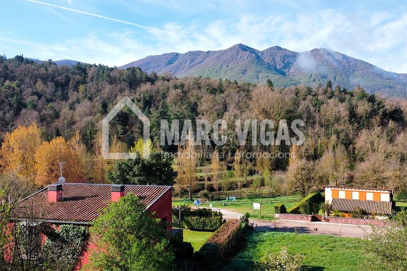 Foto 7fdd63c1-5cc3-460f-a180-dd615bbc7615. Terreno residencial en carrer de l'aulet 4 solar en venda amb vistes al montseny en Viladrau