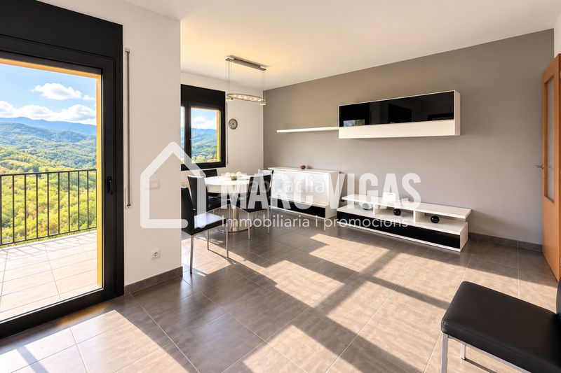 Foto f96ce845-110e-4067-adef-c81760fd4e8f. Casa amb calefacció aparcament a Arbúcies