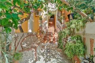 Reihenhaus in Alfafar. Casa adosada con 3 habitaciones con parking y aire acondicionado