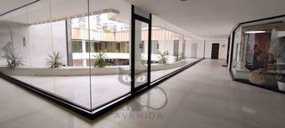 Alquiler Oficina en Jaume Roig. Oficina con ascensor y aire acondicionado