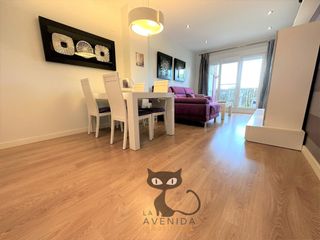 Flat en Massanassa. Espectacular piso en zona de divendres, balcn amplio, garaje y