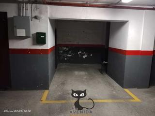 Aparcament cotxe  Carrer de gregori mayans. Venta de plaza de garaje con trastero y puerta automática en mas