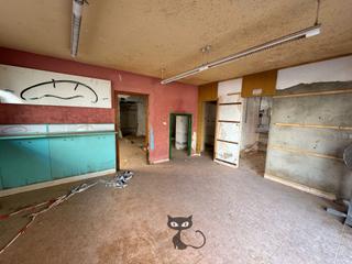 Local Comercial  Calle del doctor ramón y cajal. Local en venta con posibilidad de cambio de uso
