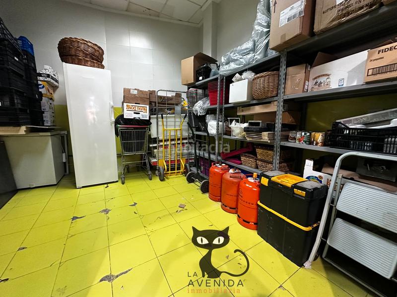 Foto d055f61c-b0c0-4d19-963a-791a95b2b3ac. Pas-de-porte local commercial dans Massanassa