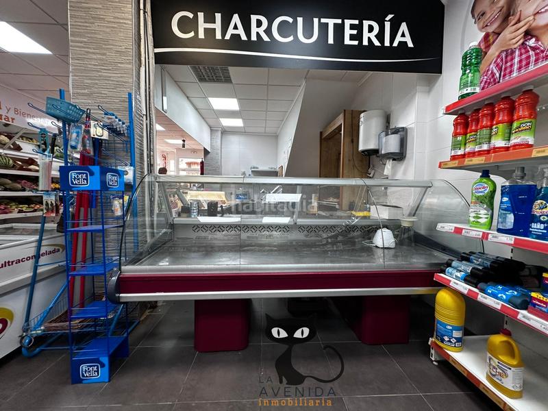 Foto d3caa54e-85c5-4af1-ad8a-a4c7f3fbdc85. Pas-de-porte local commercial dans Massanassa