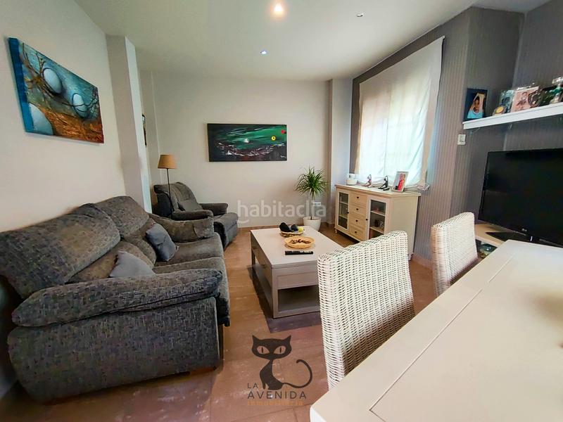 Foto a2f33f2e-dd9f-423d-be58-d402cfea1052. Casa adossada amb aparcament a Sants Patrons Alzira