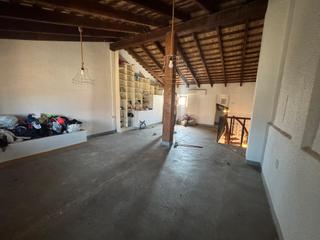 Casa adossada a El Castellar i l'Oliverar. Casa en castellar oliveral